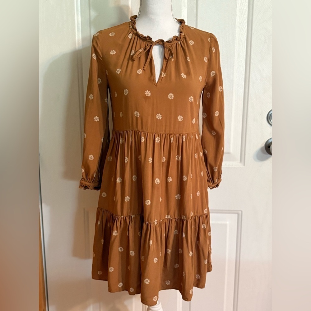 madewell brown floral dress flower size XXS. Fits larger Patbo - Black Plunge Wedding Reception Gowns Size:UK-06 With its easy wrap